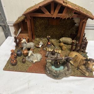 Grandeur Noel  Nativity Accessories Set With Wood Creche Vintage Read